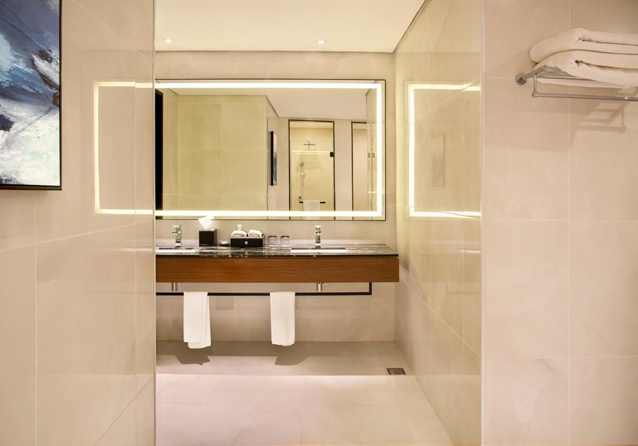 Asiana Grand Hotel Dubai Exterior photo Bathroom