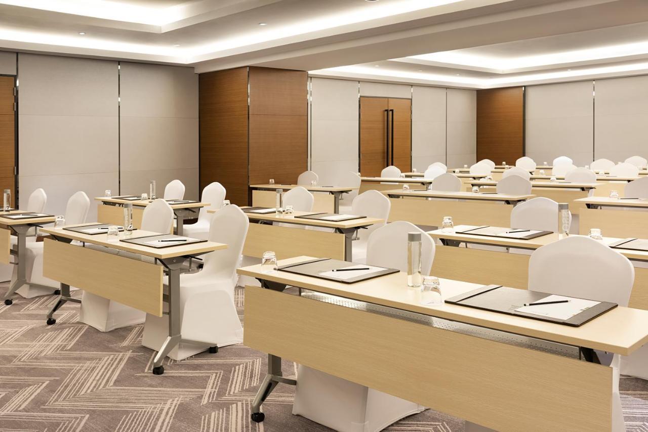 Asiana Grand Hotel Dubai Exterior photo A typical classroom layout