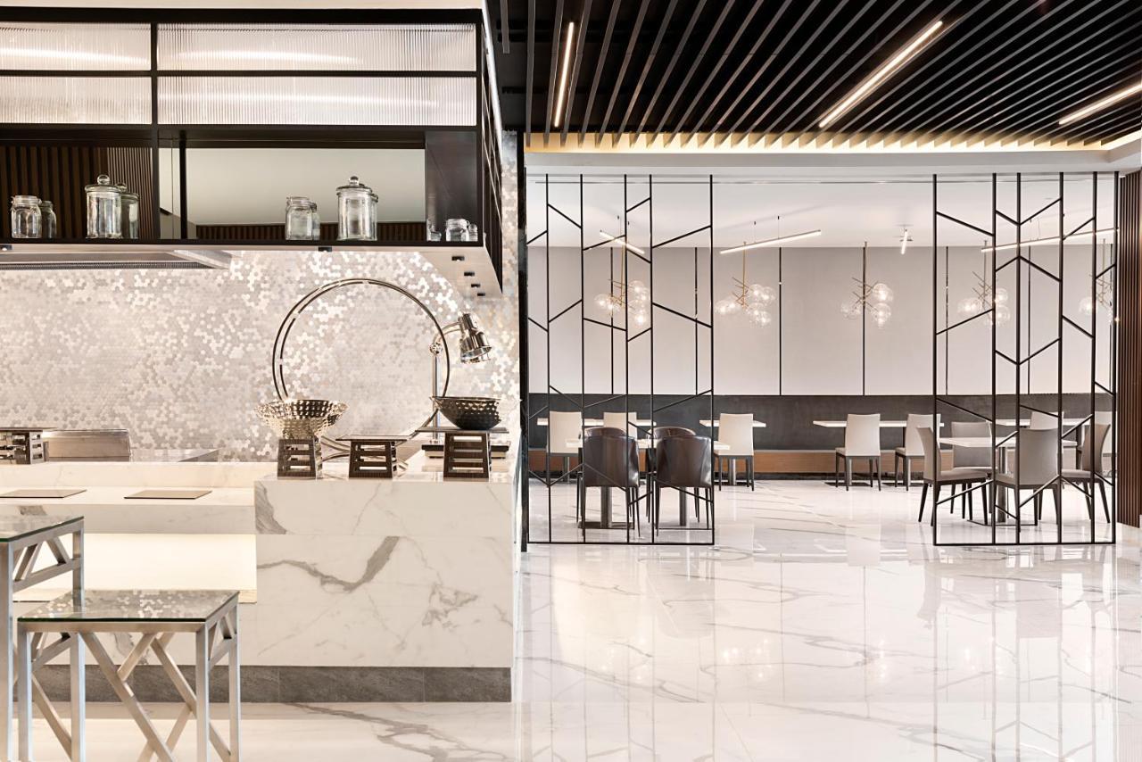 Asiana Grand Hotel Dubai Exterior photo The interior of the restaurant